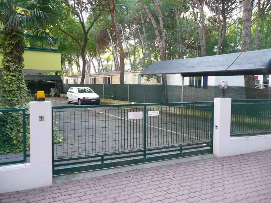 Residence Pineta - Agenzia Cocal Καόρλε Εξωτερικό φωτογραφία