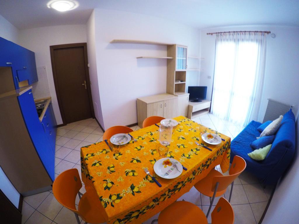 Residence Pineta - Agenzia Cocal Καόρλε Δωμάτιο φωτογραφία